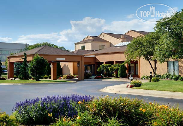 Hotelier's photos Courtyard Detroit Livonia 3*