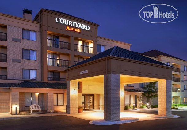 New photos from tourists Courtyard Detroit Novi 3*