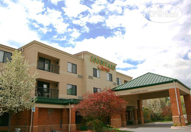 Hotelier's photos Courtyard Traverse City 3*