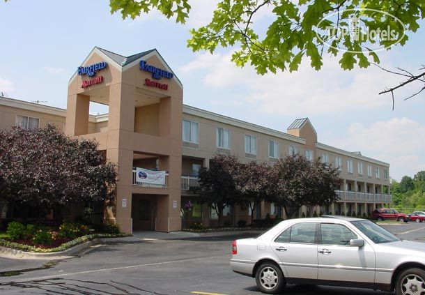 Hotelier's photos Fairfield Inn Detroit West Canton 2*