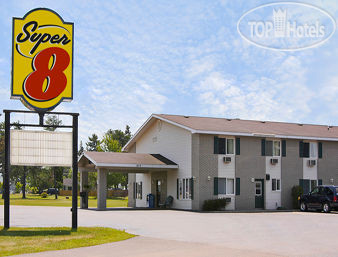 Hotelier's photos Super 8 Iron Mountain 2*