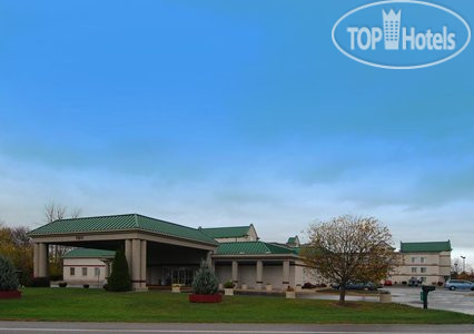 Hotelier's photos Comfort Inn Birch Run 2*