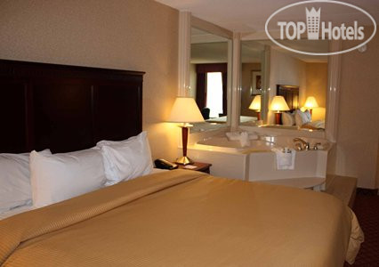 New photos from tourists Clarion Inn & Suites Airport Grand Rapids 3*