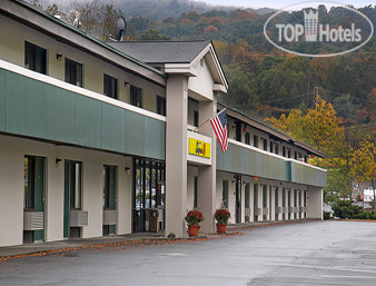 Photos Super 8 White River Junction