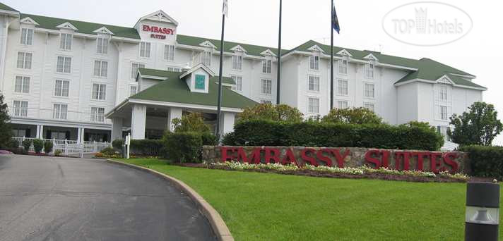 Hotel photo Embassy Suites Pittsburgh - International Airport 3*