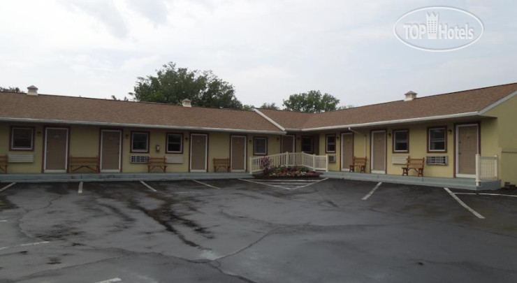 Hotel photo Red Carpet Inn Ronks 2*