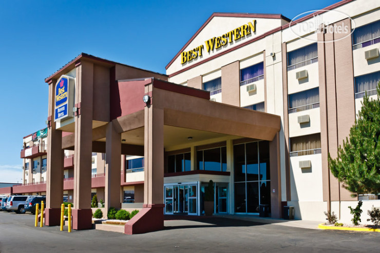 Hotelier's photos Best Western Plus Denver 3*