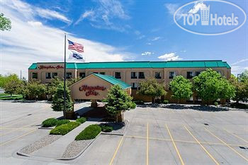 Hotelier's photos Hampton Inn Ft. Collins 3*