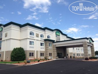 Hotel photo Wingate by Wyndham Pueblo 2*