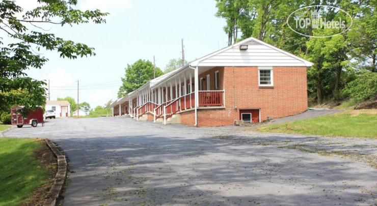 Hotelier's photos Penn Amish Motel 1*