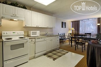 Новые добавленные фото туристов Red Lion Denver Central 3*