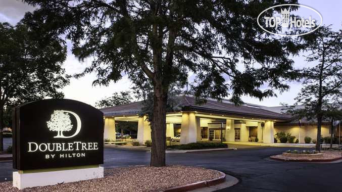 Hotelier's photos DoubleTree by Hilton Colorado Springs 3*
