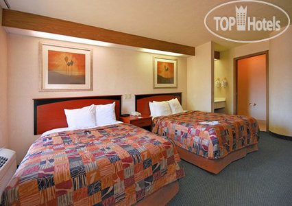 Новые добавленные фото туристов Econo Lodge North Academy 2*