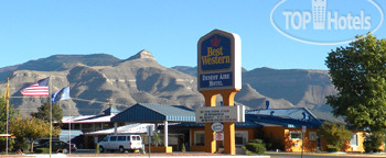 Hotelier's photos Best Western Desert Aire 2*