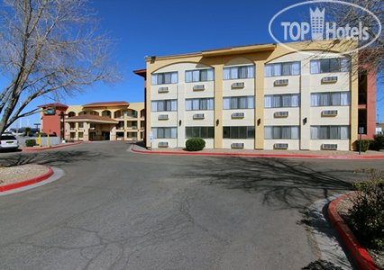 Новые добавленные фото туристов Quality Inn University 2*