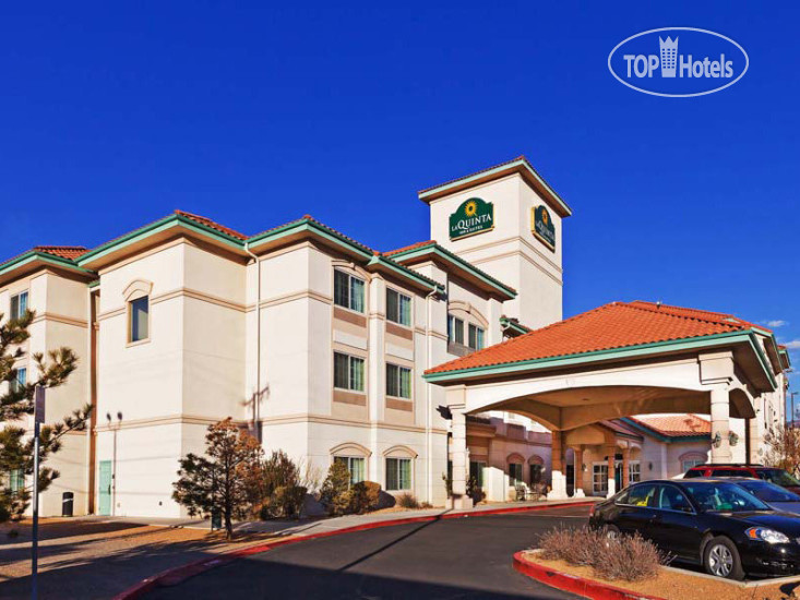 Hotelier's photos La Quinta Inn & Suites Albuquerque Midtown 2*