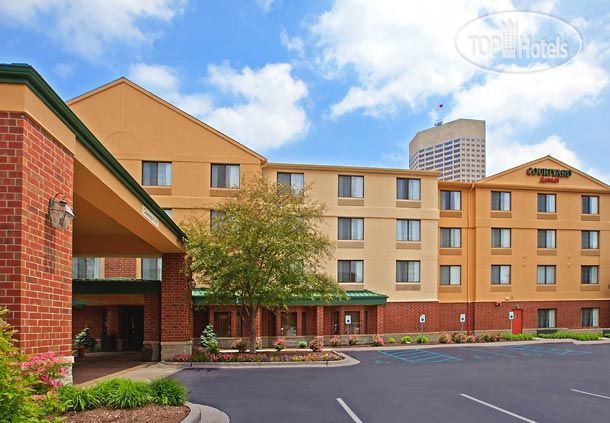 Hotel photo Courtyard Indianapolis at the Capitol 3*