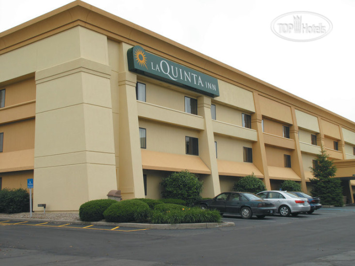 Hotel photo La Quinta Inn Indianapolis Airport Executive Drive 2*