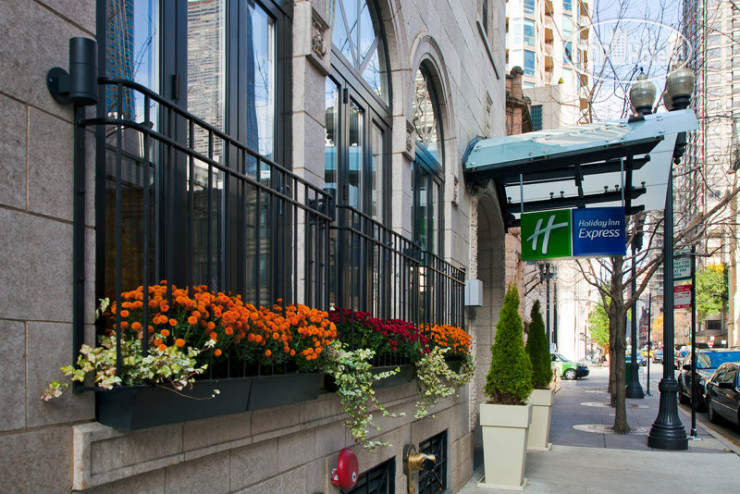 Фото Holiday Inn Express Chicago - Magnificent Mile