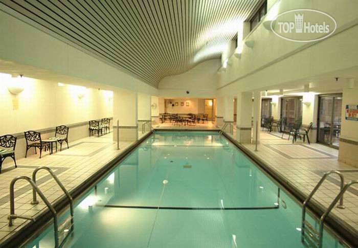 New photos from tourists Courtyard Chicago Downtown River North 3*