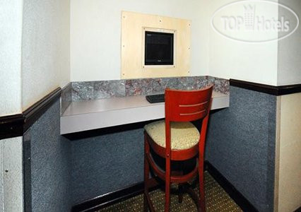 Hotelier's photos Comfort Inn & Suites Seattle 2*