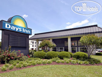 Hotelier's photos Days Inn Florence I-95 North 2*