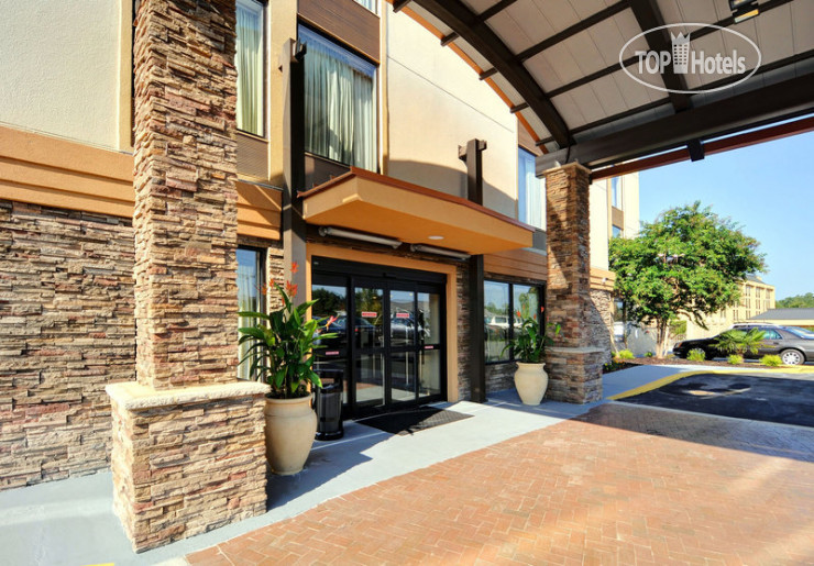 Hotelier's photos Best Western Plus Columbia North East 3*