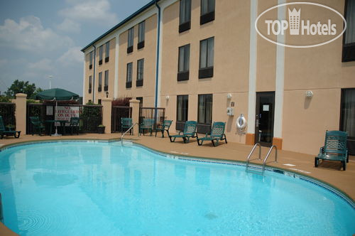 Hotelier's photos Holiday Inn Express Greer Taylors at Us 29 2*
