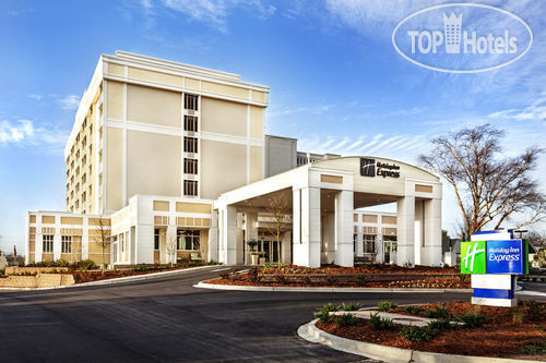 Hotelier's photos Holiday Inn Express Charleston Dwtn - Ashley River 3*