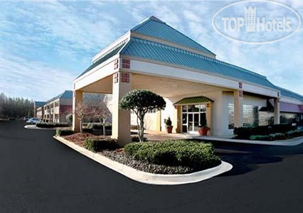 Hotelier's photos Quality Inn Sumter 2*