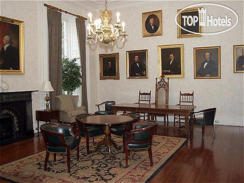 Hotelier's photos Holiday Inn Charleston-Mills House 4*