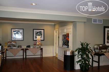 New photos from tourists Hampton Inn Historic District 2*