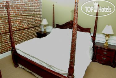 New photos from tourists Meeting Street Suites 2*
