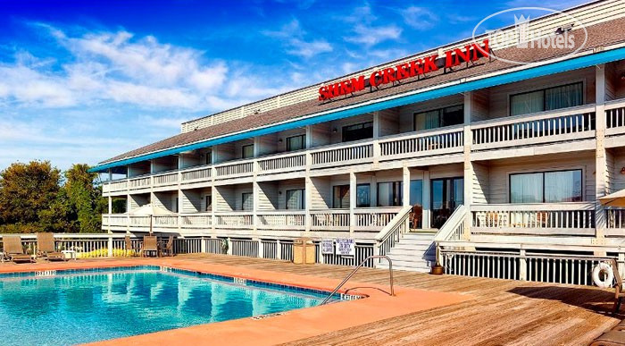 Hotelier's photos Shem Creek Inn 3*