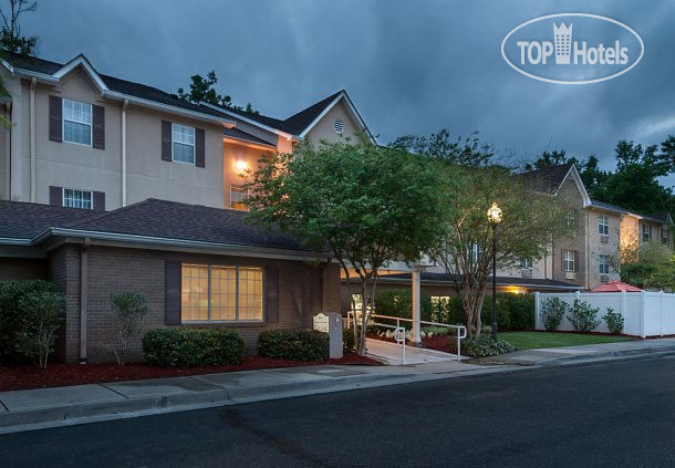 Hotelier's photos TownePlace Suites Baton Rouge South 2*