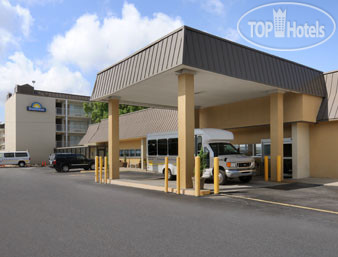 Hotelier's photos Days Inn New Orleans Airport 2*