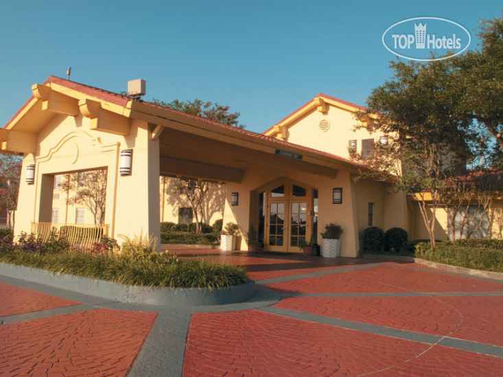 Hotelier's photos La Quinta Inn Lafayette North 2*