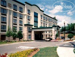 Hotelier's photos Wingate by Wyndham Atlanta Buckhead 3*