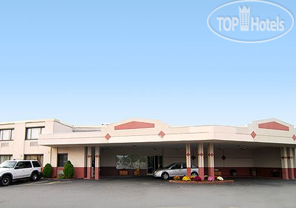 Hotelier's photos Quality Inn Brockton 2*