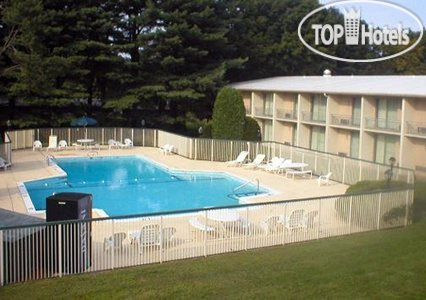 New photos from tourists Quality Inn Greenfield 2*