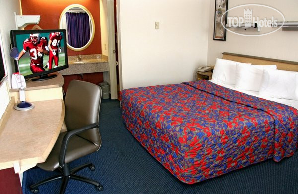 Новые добавленные фото туристов Red Roof Inn Boston - Framingham 2*