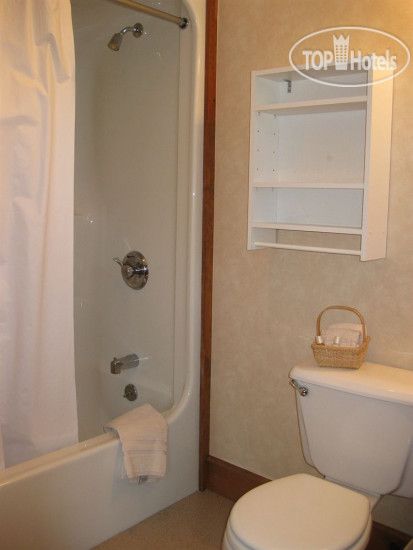 New photos from tourists Chatham Motel 2*