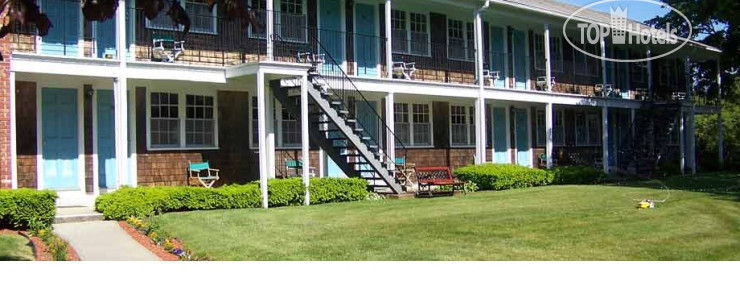 Hotelier's photos Colonial Village Motel 3*