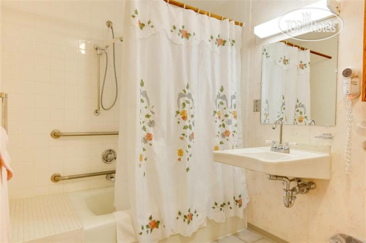 New photos from tourists Westborough Inn 1*