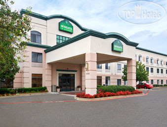 Hotelier's photos Wingate by Wyndham Dallas Love Field 3*