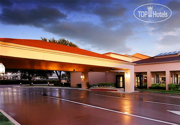 Hotelier's photos Courtyard Dallas LBJ at Josey 3*