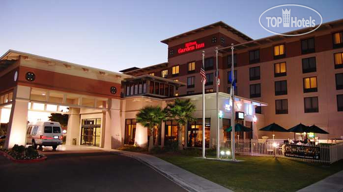 Hotelier's photos Hilton Garden Inn El Paso University 3*