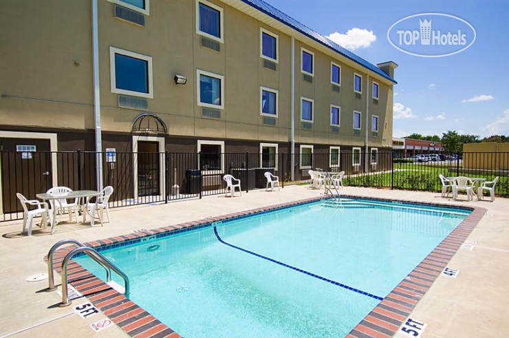 Hotelier's photos Best Western Plus University Inn & Suites 2*