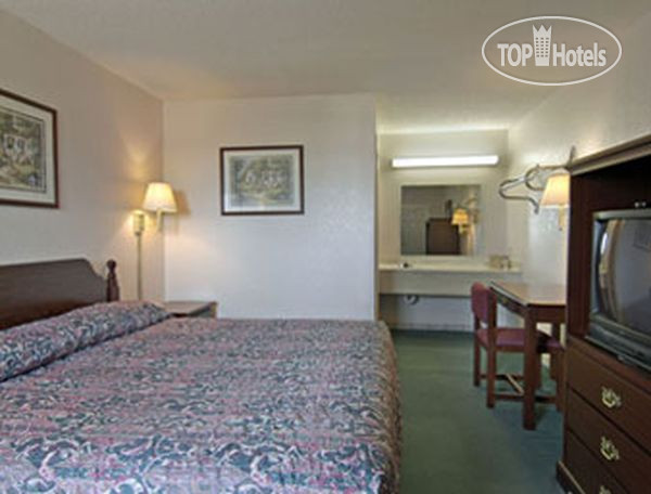 New photos from tourists Super 8 La Marque TX Texas City Area 2*