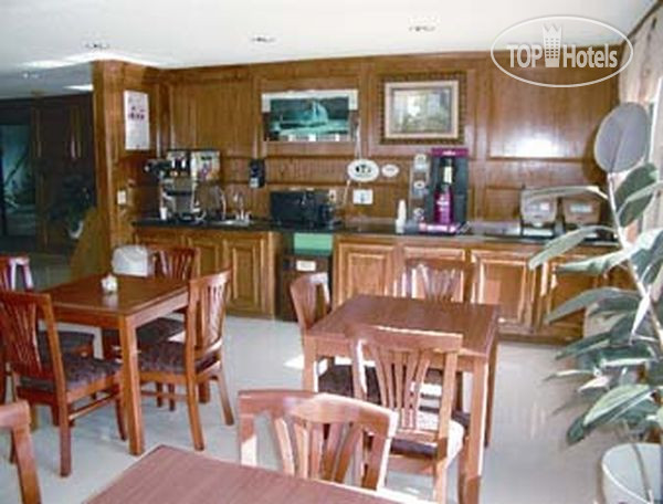 New photos from tourists Super 8 League City Kemah Area 2*